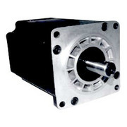 W11S上皮數(shù)控萬(wàn)能式三輥卷板機(jī)與W11機(jī)械三輥對(duì)稱(chēng)式卷板機(jī)的區(qū)別對(duì)比與分析
